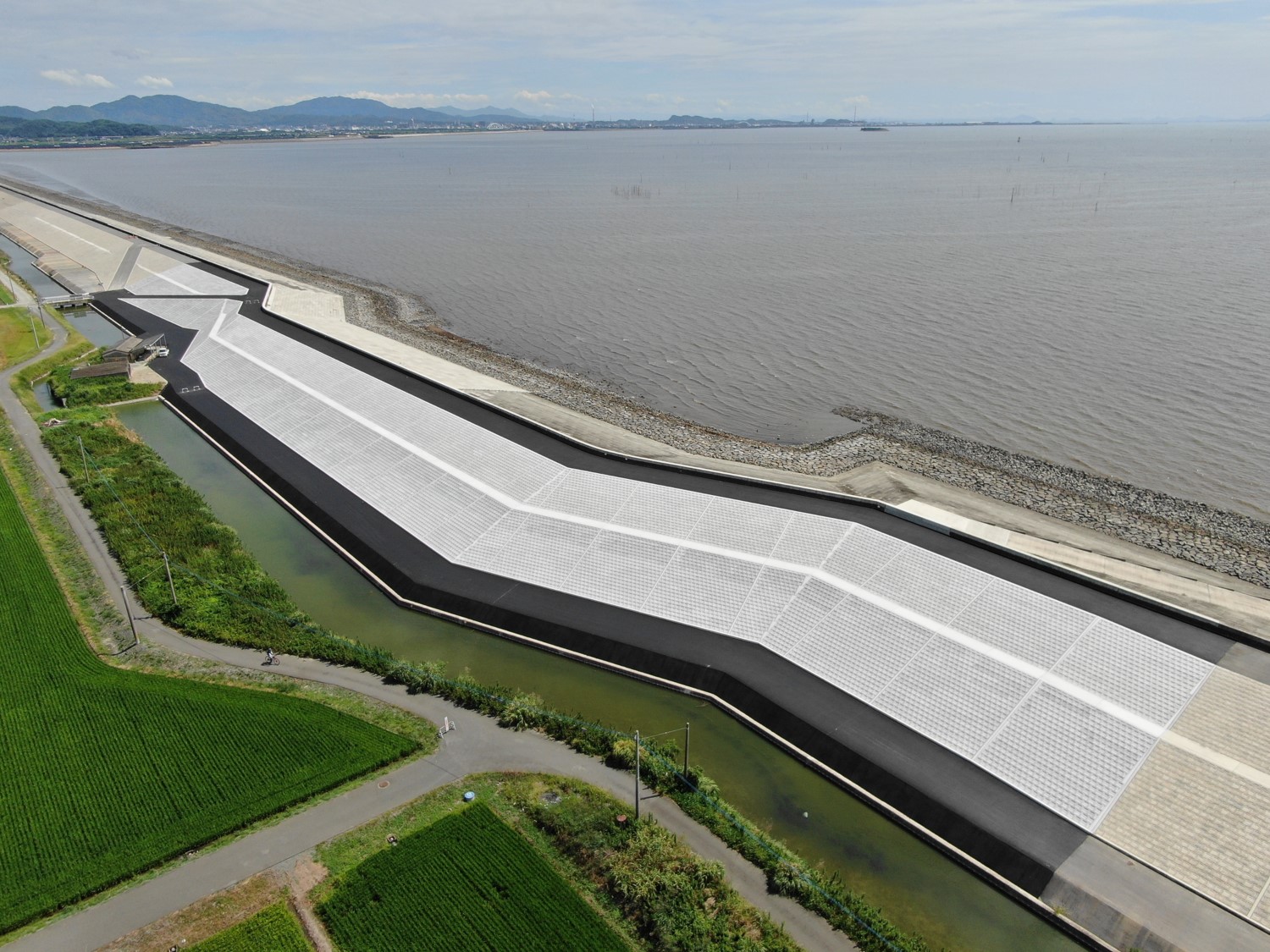 令和2年度有明海東部海岸保全事業　大和工区正面堤防（№35～№38）裏法面被覆工事完了しました！！