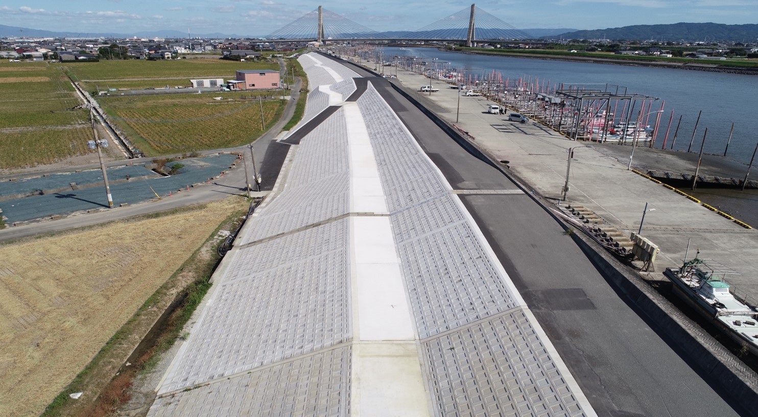 矢部川中島地区（下流）護岸工事完了しました！